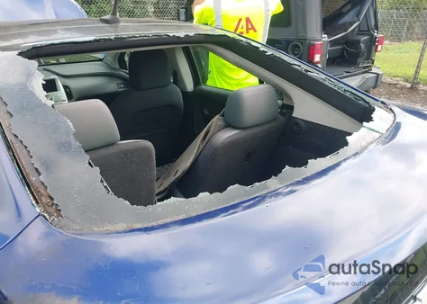 2012 Chevrolet Volt z USA, uszkodzony, nr VIN 1G1RC6E40CU106368